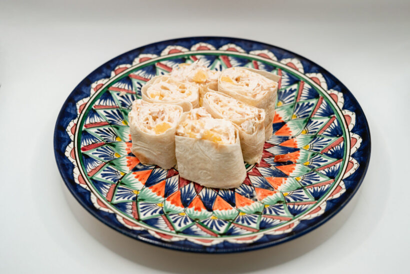 97649738.jpg Рулетики из курицы и ананаса производства Дастархан фото 1